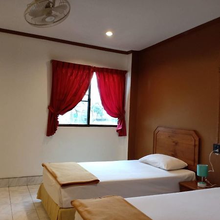 Kookkai House Hostel Patong Екстериор снимка