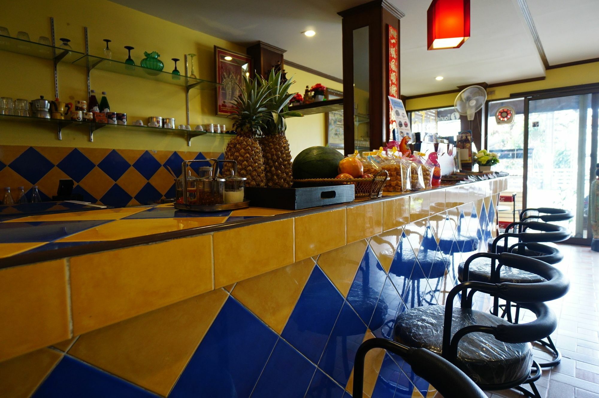 Kookkai House Hostel Patong Екстериор снимка