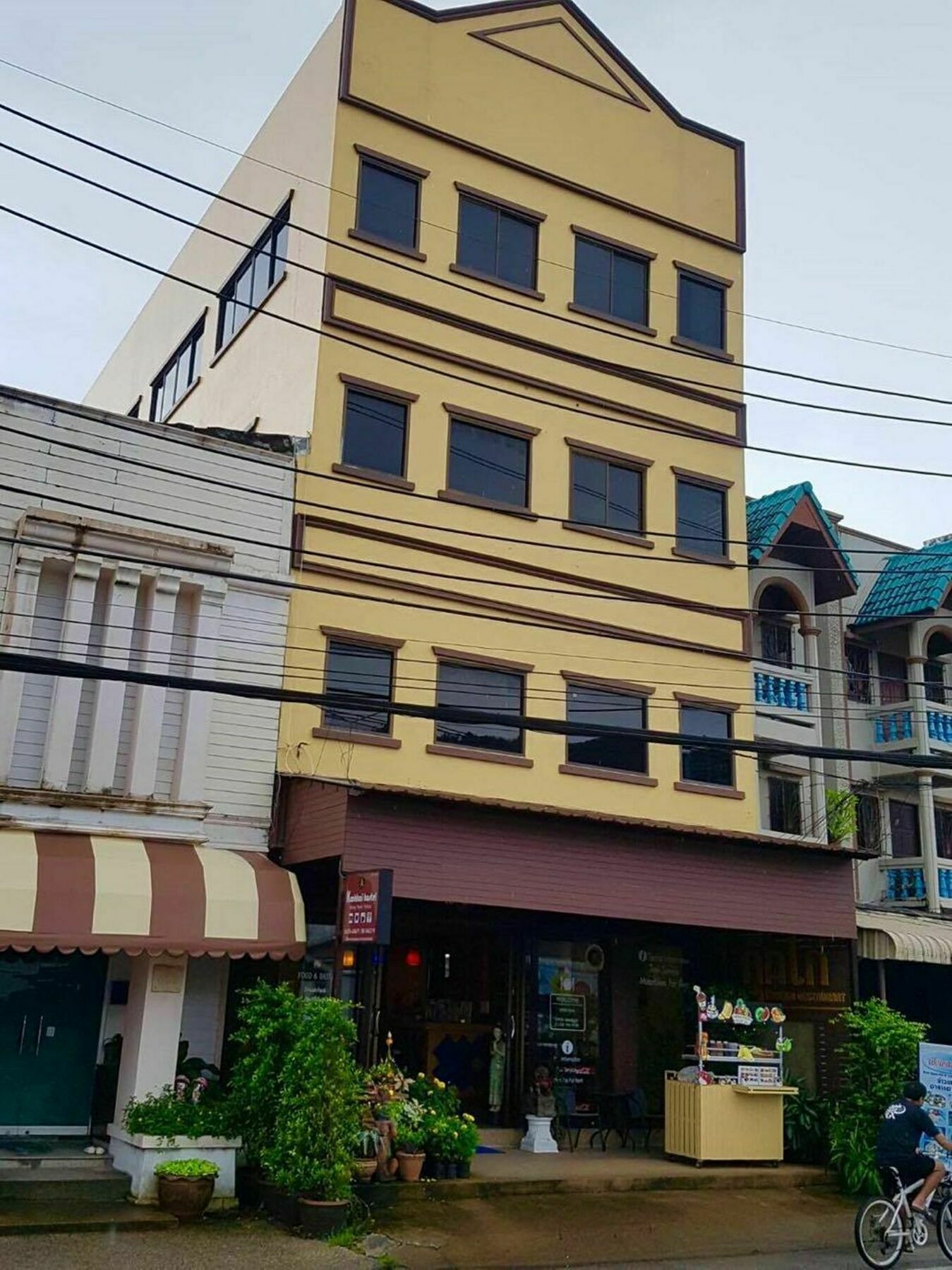 Kookkai House Hostel Patong Екстериор снимка